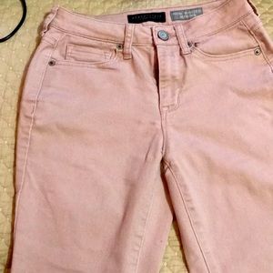 Pink Jeans/ Jeggings